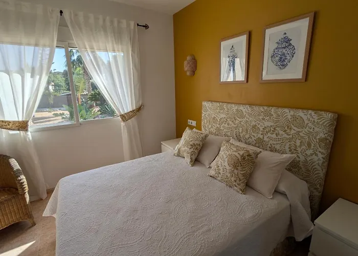 Carolina Villa *